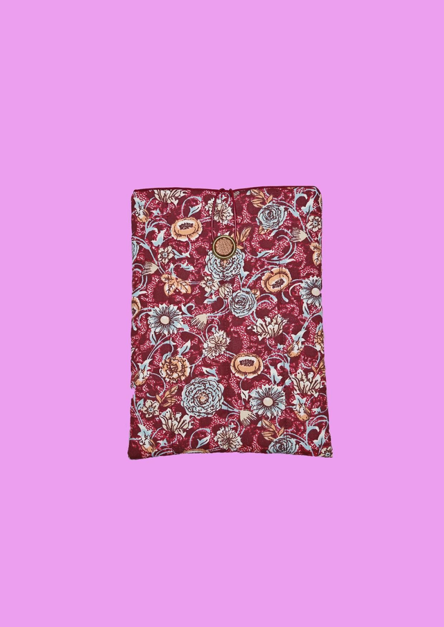 POCHETTE BORDEAUX ''taille S'' 