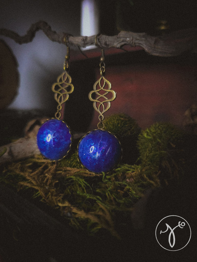 Cosmic Forge Knot
