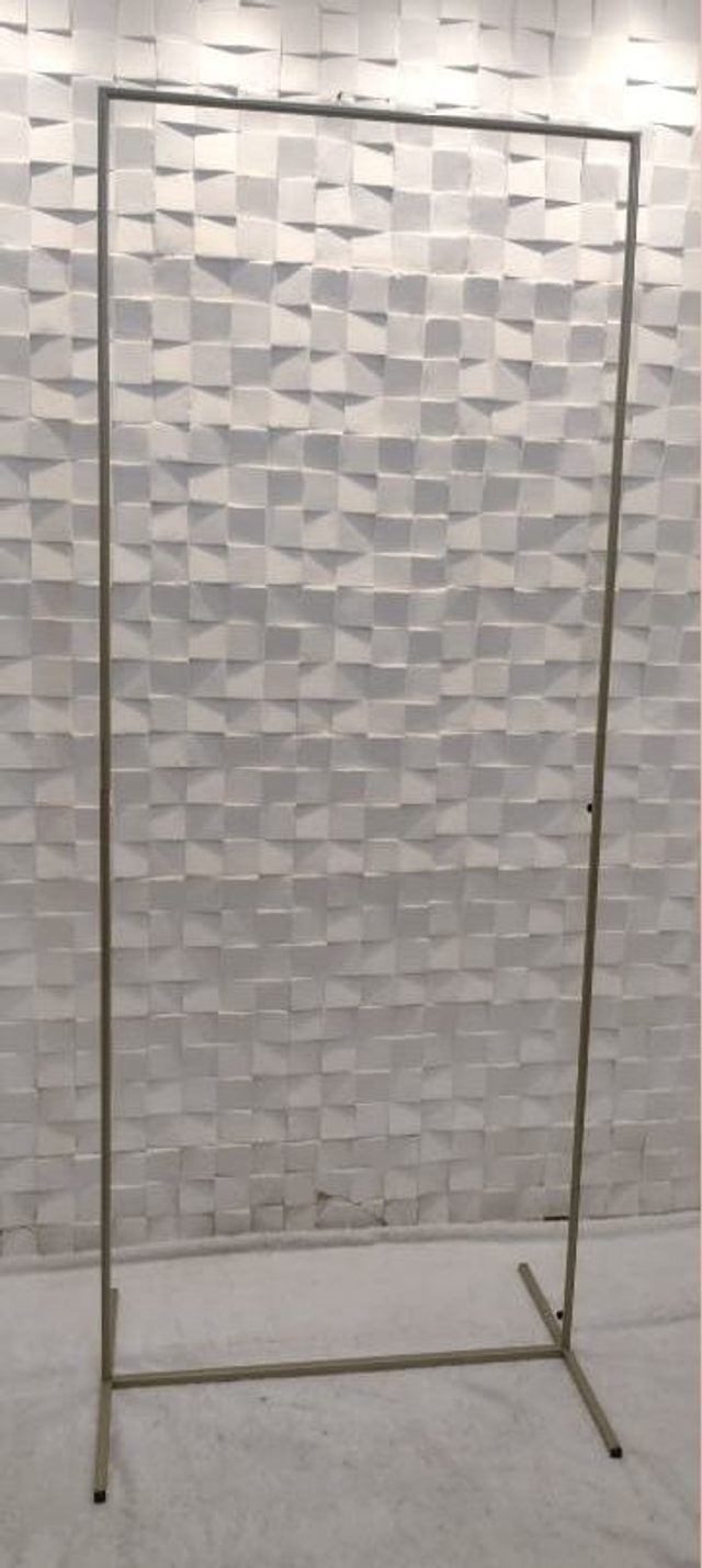 ARCO QUADRADO - LOCAÇÃO