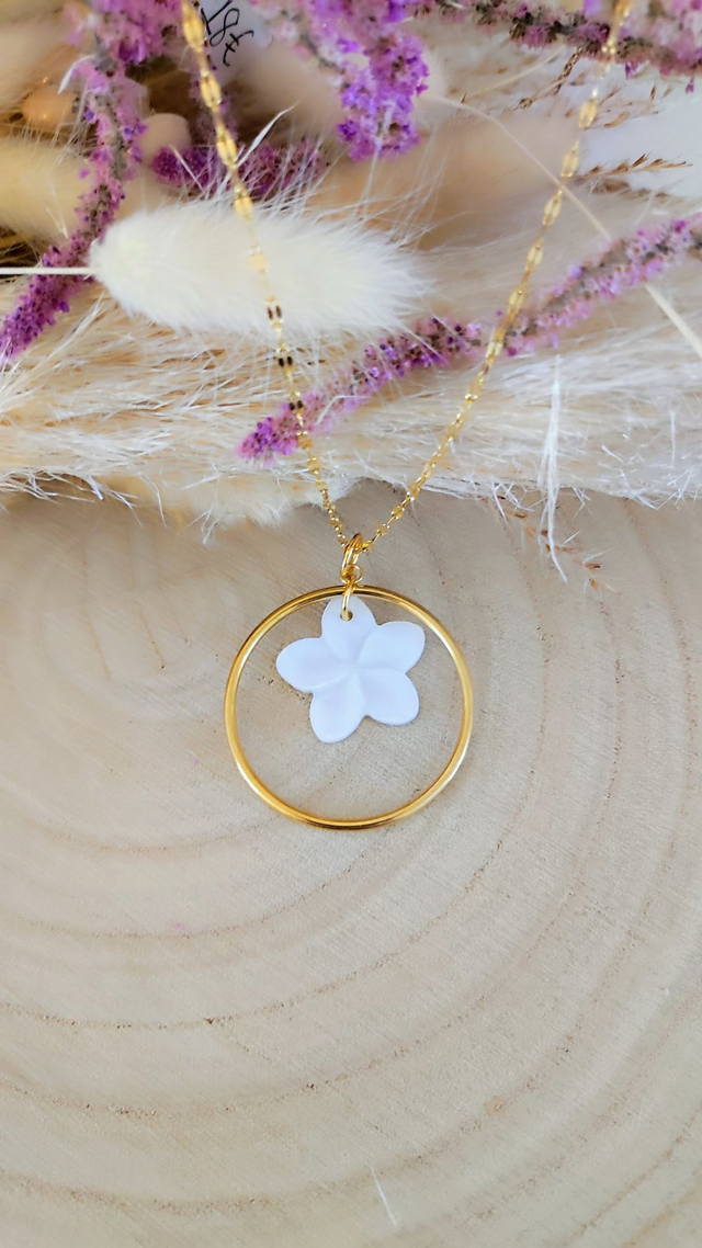 Collier Fleur Nacre