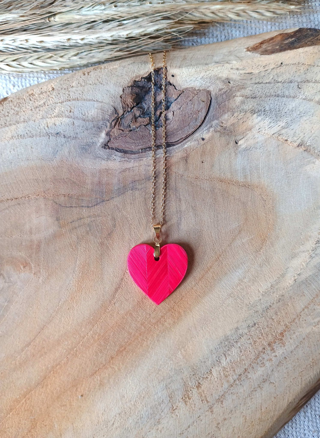 Collier COEUR Chevron Rouge