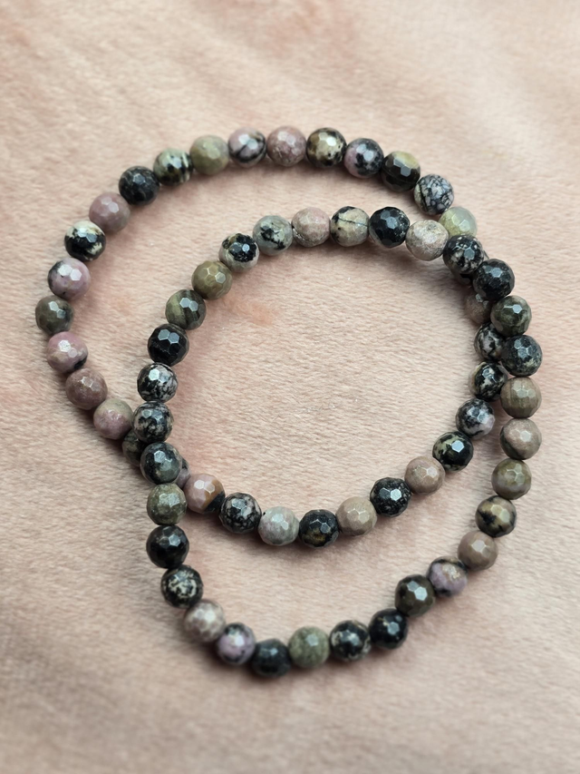 Rhodoniet Facet armband 6 mm