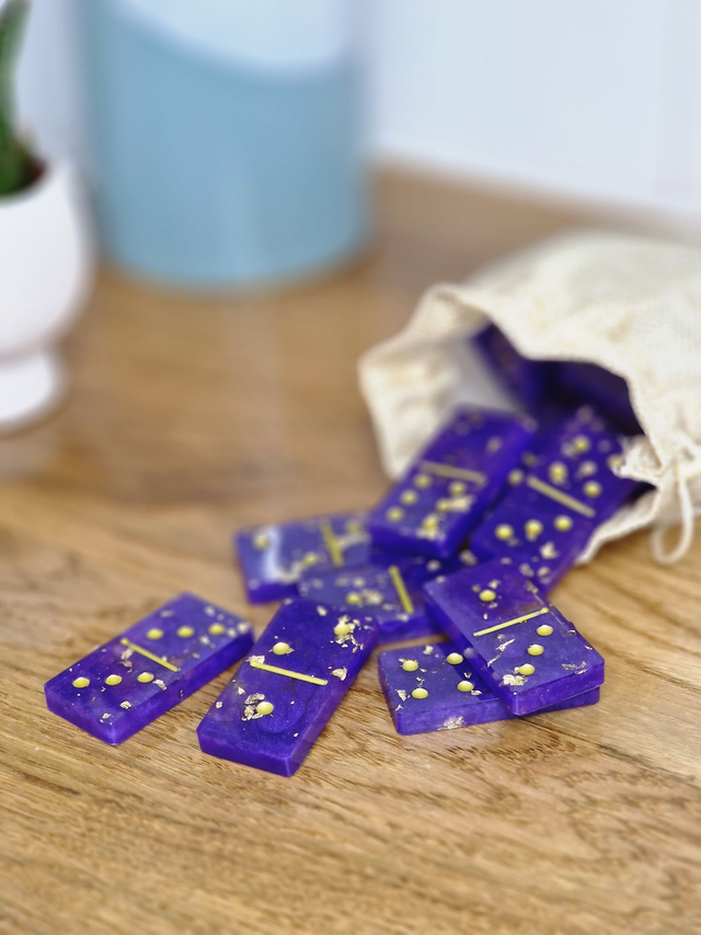 Jeu de domino violet