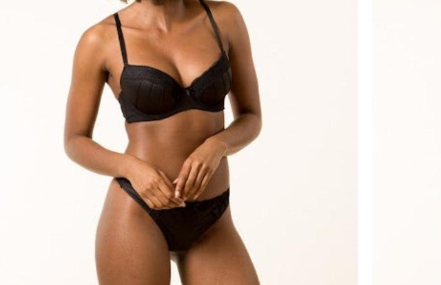 Ensemble noir classique – Chic et séduction (soutien & string)