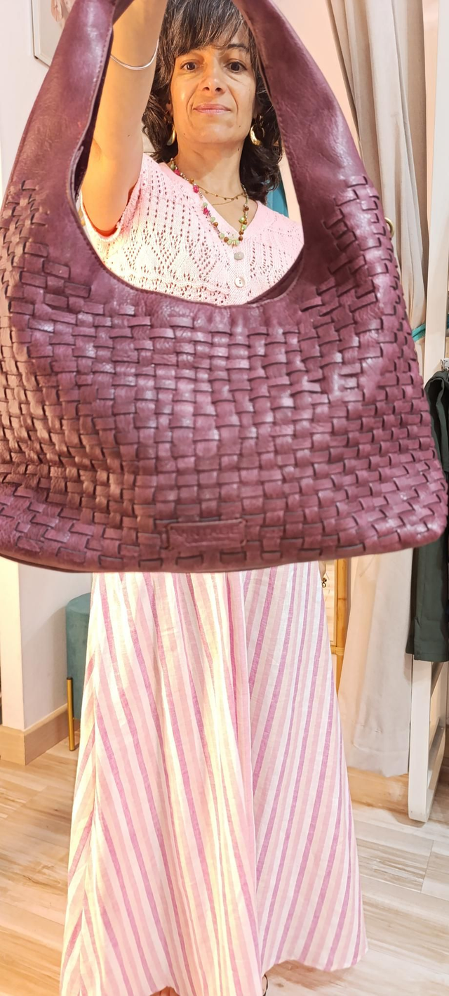 Bolso trenzado granate  de hombro o bandolera