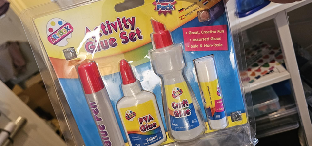 Activity glue set 