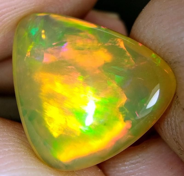 Opale Éthiopienne nid d'abeille