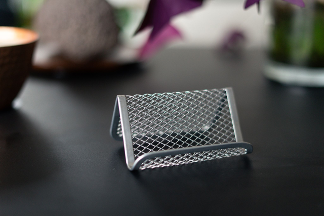 Support gris pour calendrier horizontal