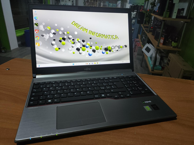 Notebook - Fujitsu 15,6"