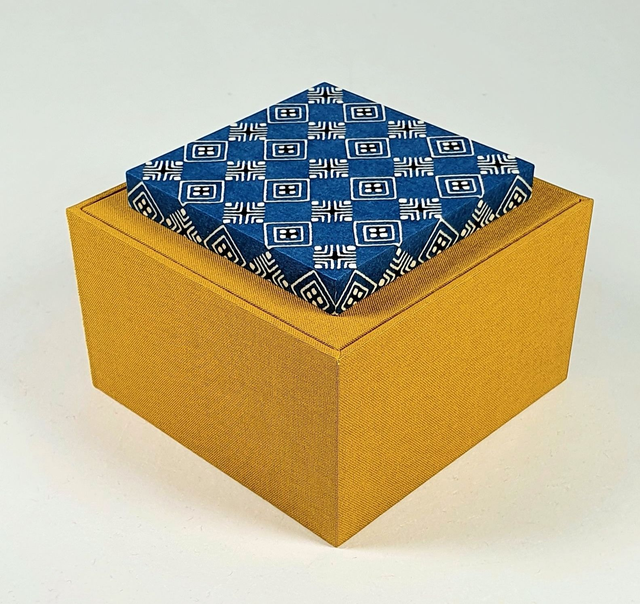 Boîte carrée à couvercle plat / Square Flat Lid, D