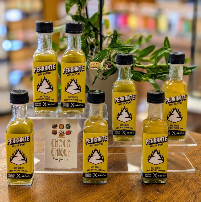 Hot Sauce Peakante Houblon Cascade Miel Jalapeno "Deux-Mains"