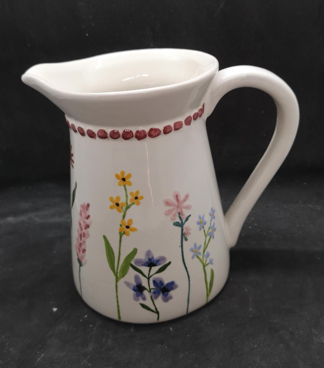 Country Kitchen Jug