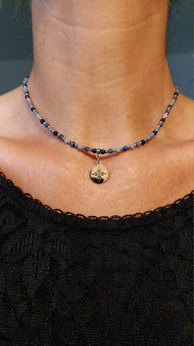 Collier en pierres d&#039;Aventurine bleue et Lapis-Lazuli