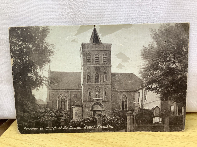Shanklin, Exterior of Church of the Sacred Heart, Isle of Wight, vintage unbranded postcard. Our Ref No. R642 £2.50