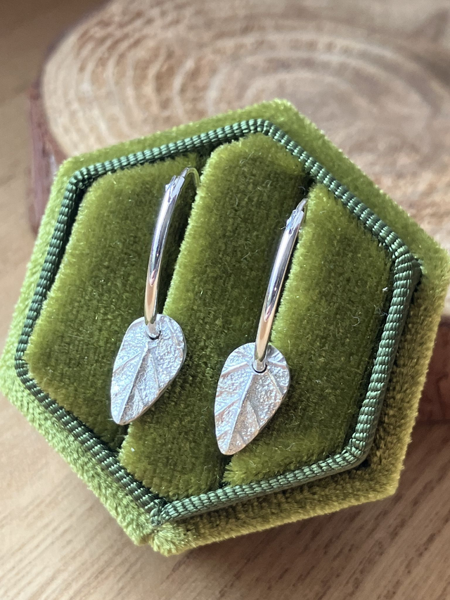 Boucles d'oreilles en argent -petite feuille – collection "empreintes botaniques"