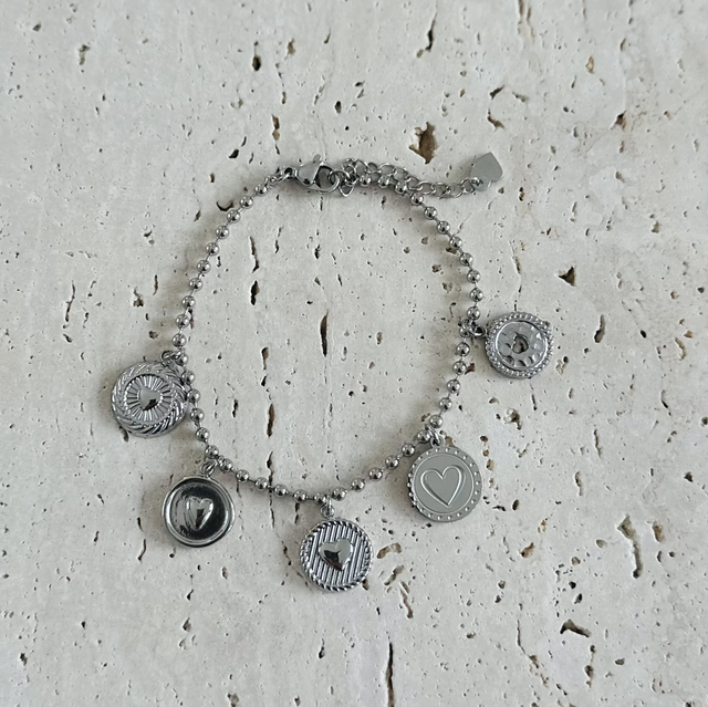 Armband hartjes zilver