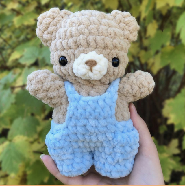 🧸 Ourson en salopette 🧸