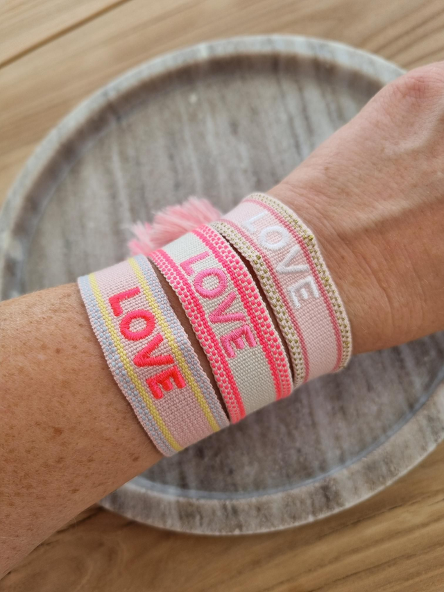 Armband LOVE aus Stoff 