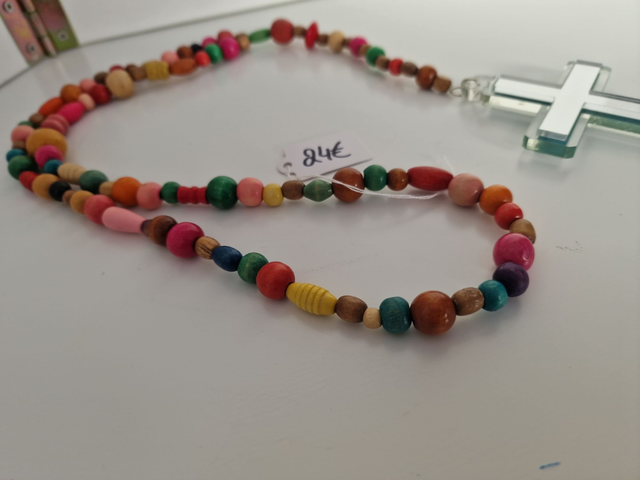 Collier Chapelet Bois Multicolore Croix Miroir