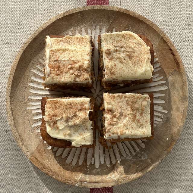 Cake - 4 x tea slices carrot cake 