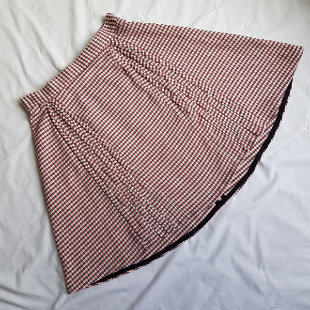 2. La Jupe Goa Scotland Pink