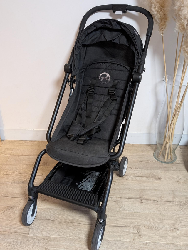 Poussette Cybex Eezy S - Prix neuf : 249.95 euros