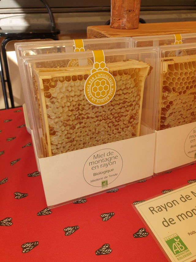 Rayon de miel de montagne 400 à 500g 