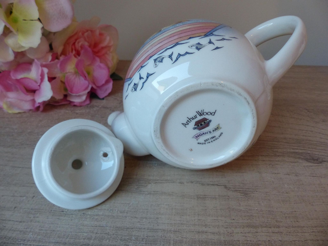 Théière vintage anglaise Arthur Wood Arche de Noé en céramique – Petite théière décor animaux (girafes, éléphants, tigres, perroquets)