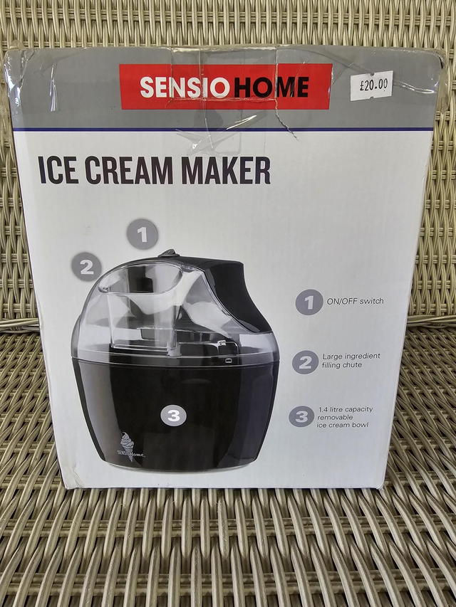 Ice cream maker