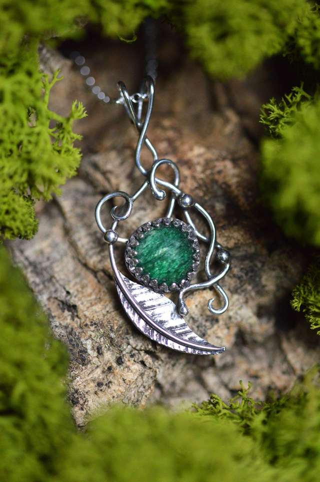 Pendentif Elfique - Aventure "Feuille de Rosée"