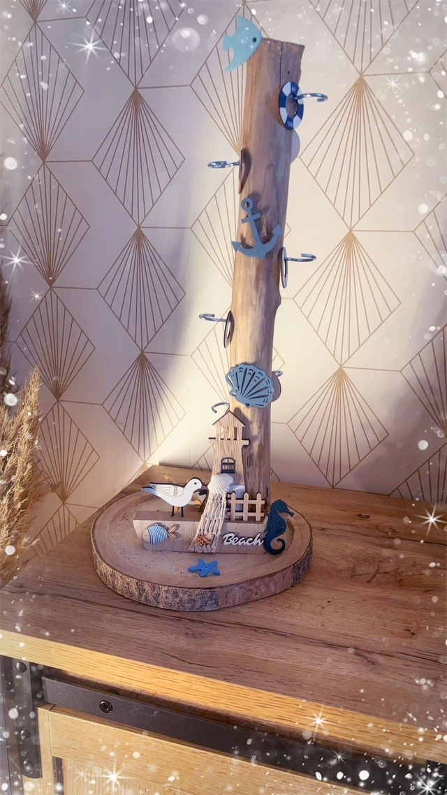 porte tasse, verres, clés, autres en bois flotté thème mer