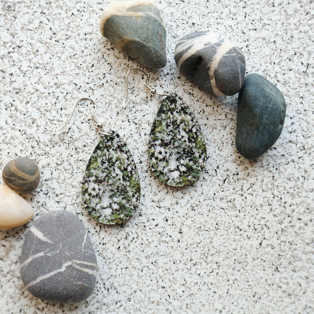 Teardrop Earring TE9