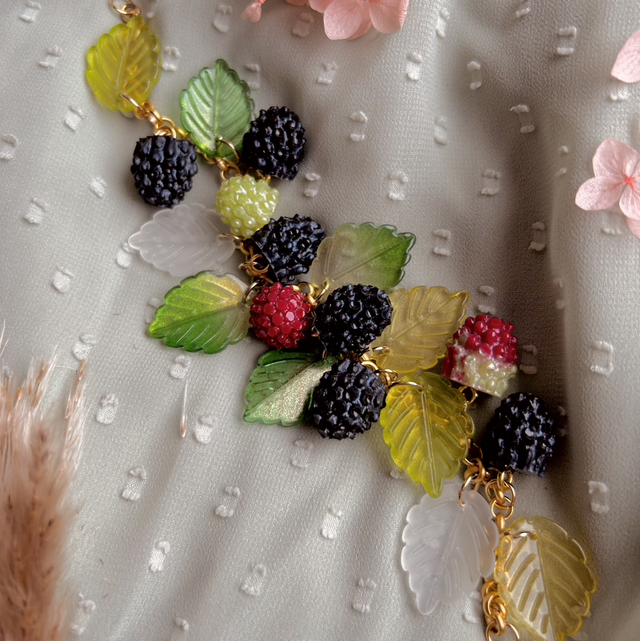 Blackberry Bracelet Gold Style 6