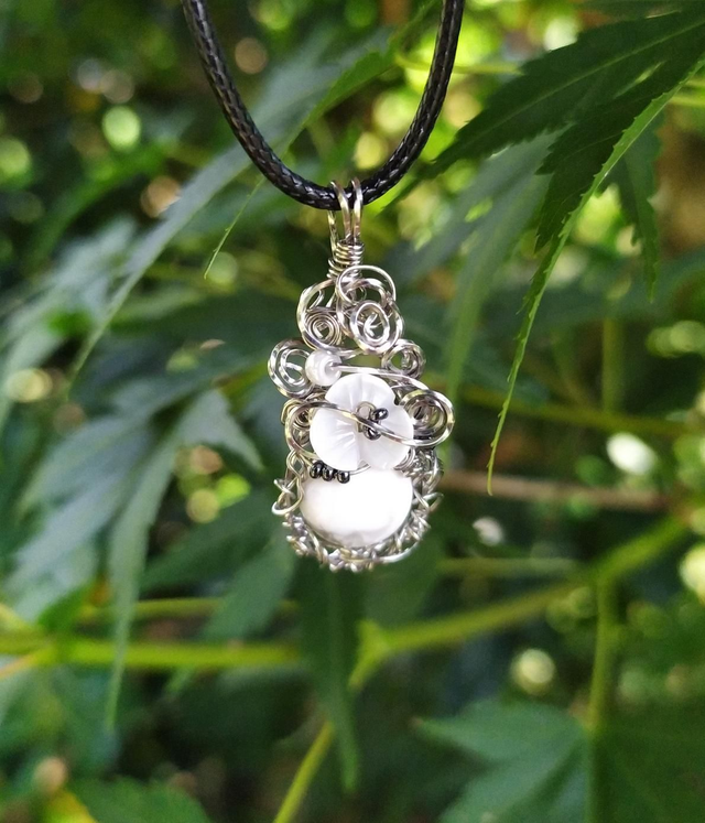 Pendentif 'Moki'' ~ la simplicité d'un instant