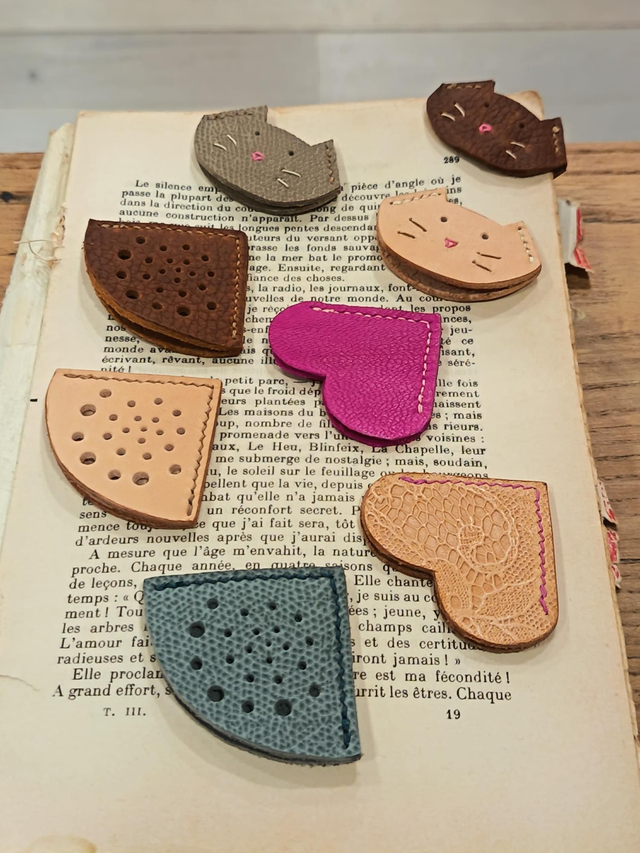 Marque-pages en cuir