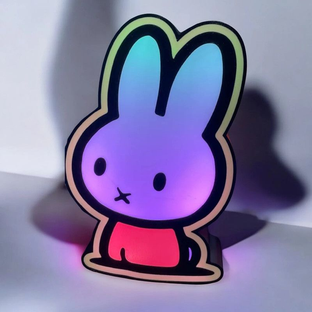 Lampe 3D Miffy LED - Une touche douce et minimaliste pour ta déco !