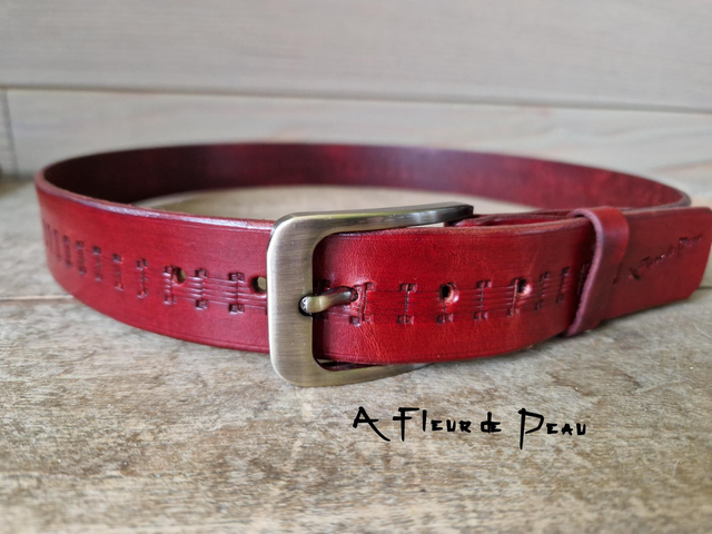Ceinture cuir rouge foncé