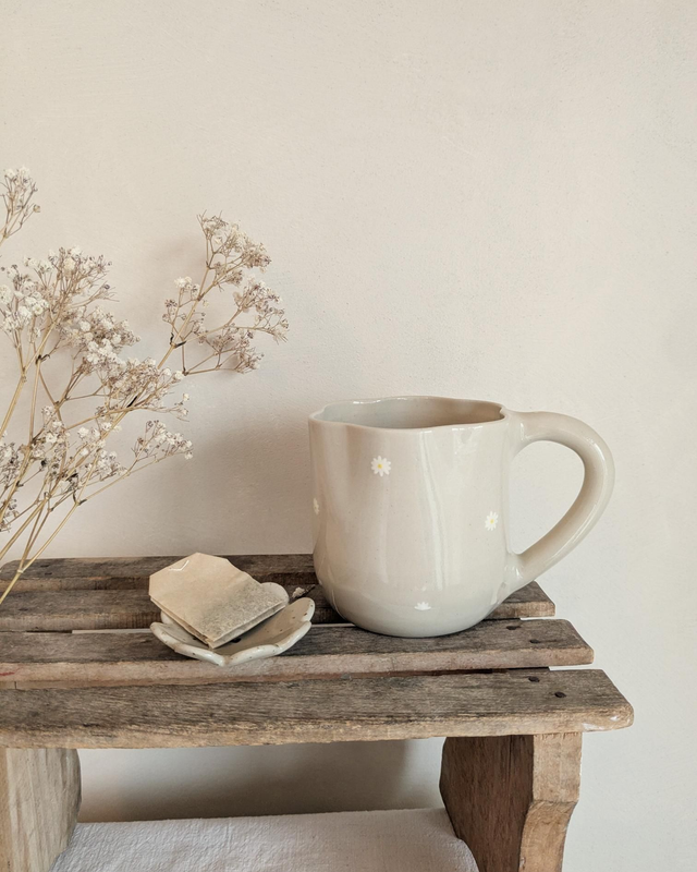 Grande tasse Marguerite - grès blanc