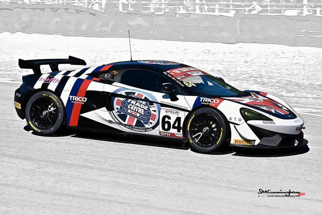 C220905 McLaren 570S GT4 GT Cup22 DTO Trade Centre Formula Woman #64