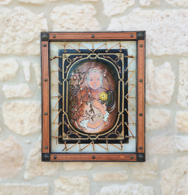 Ophélie, tableau en cuir repoussé