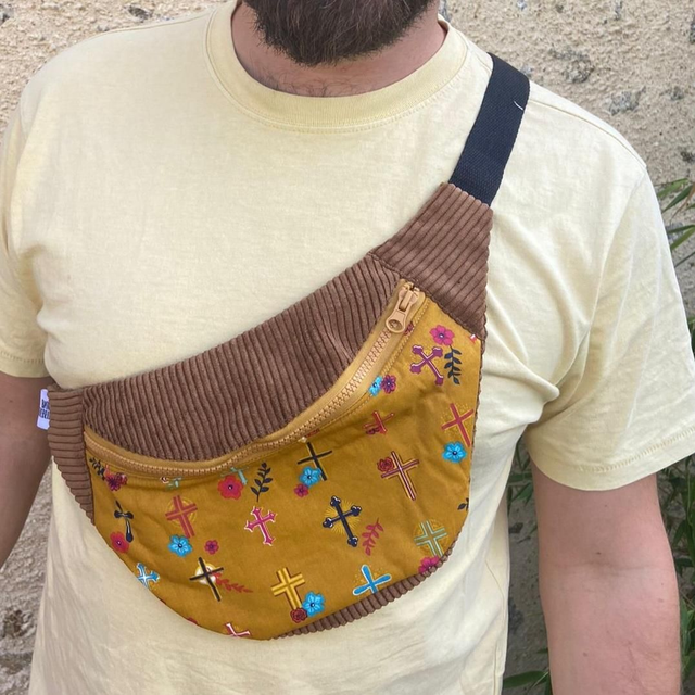 Carlota velours marron &amp; motif croix