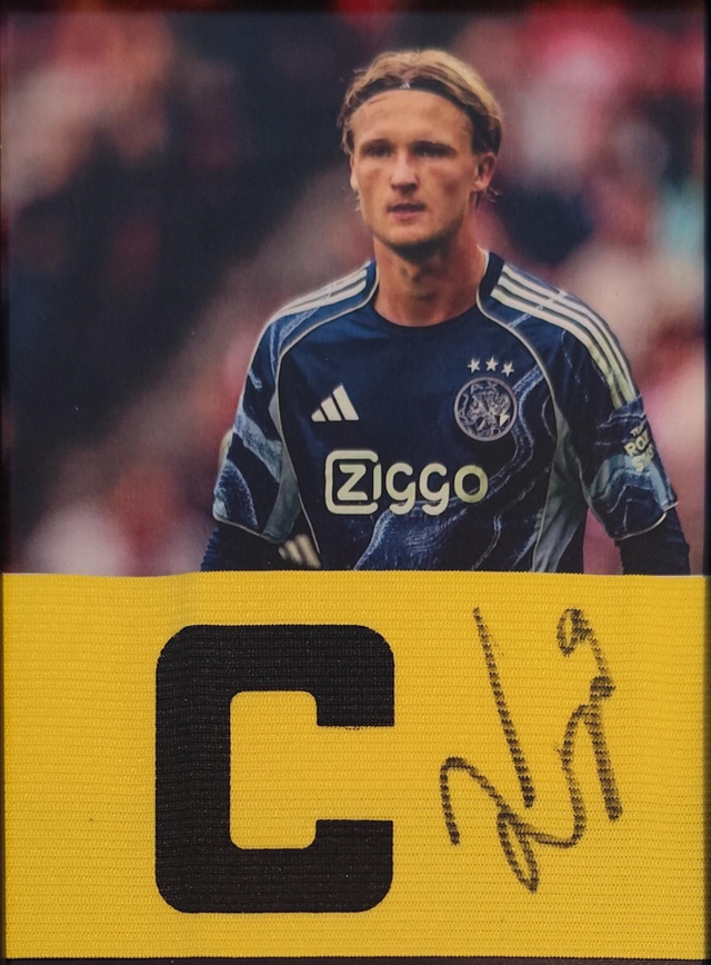 Gesigneerde Aanvoerdersband – Kasper Dolberg

