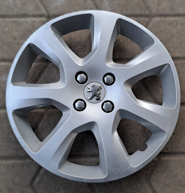 Enjoliveur Peugeot 3008 207/2015- 17&quot; Occasion 