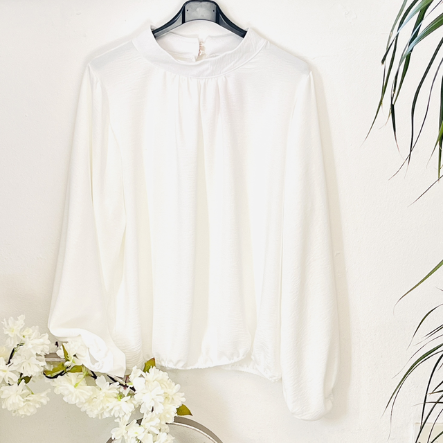 CLASSIC BLOUSE
