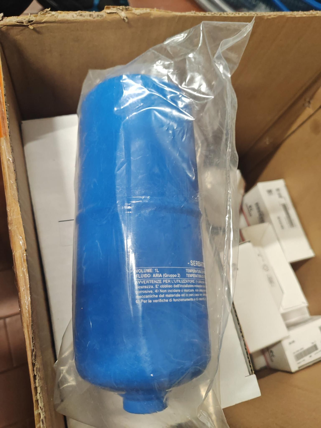 Serbatoio un litro codice 1c2 a v11ci