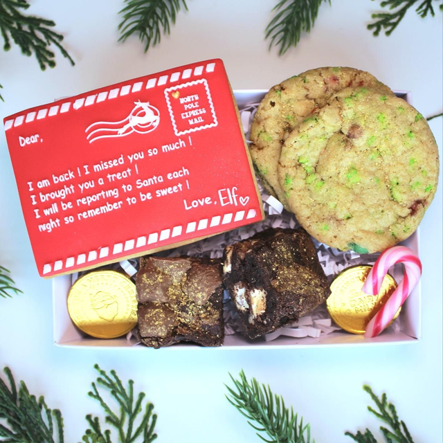 Medium Elf Arrival Treat Box