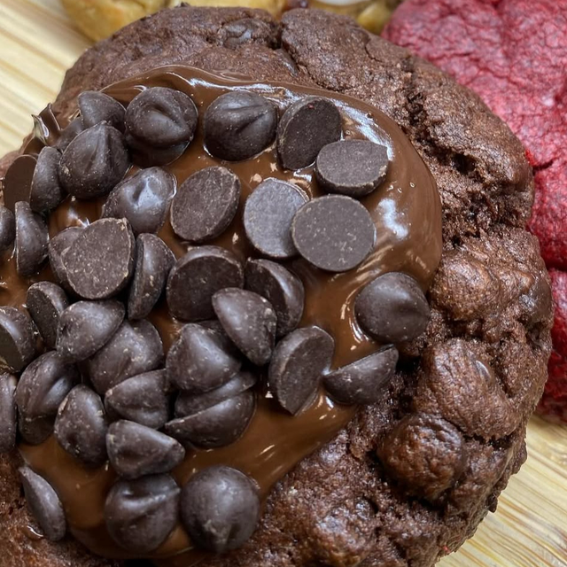 VEGAN DOUBLE CHOC NEW YORK COOKIE
