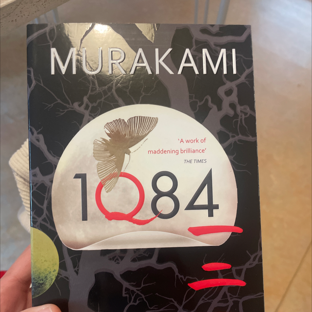 1Q84 Murakami
