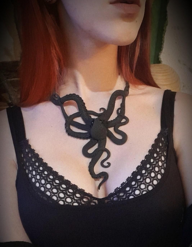Collier pieuvre silicone 