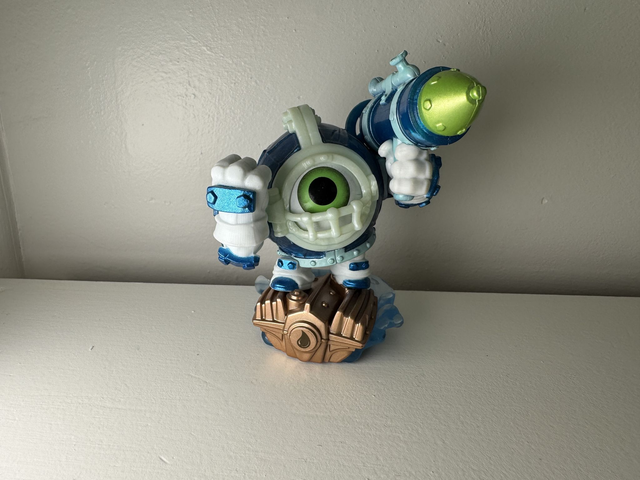 Dive Clops - Water - Skylanders - SuperChargers